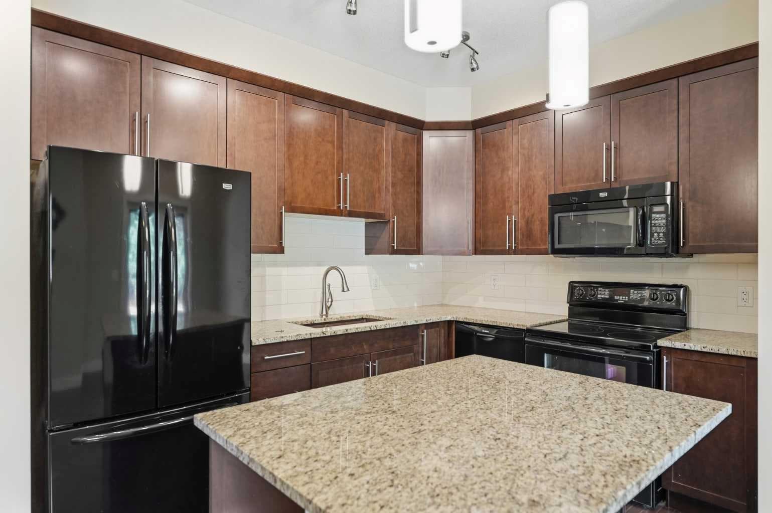 431 quarry Villas SE — photo 5