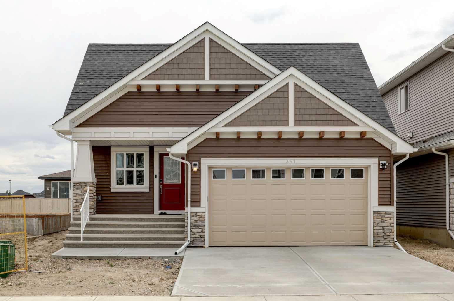 351 Baywater Common SW — photo 2