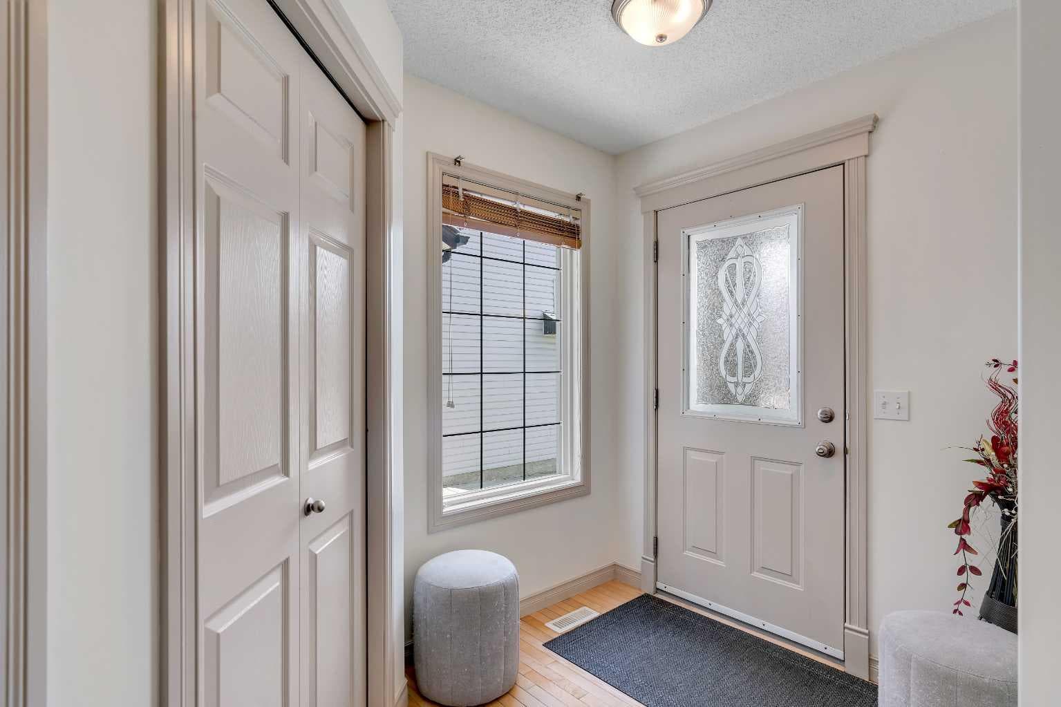 133 Everwoods Close SW — photo 4