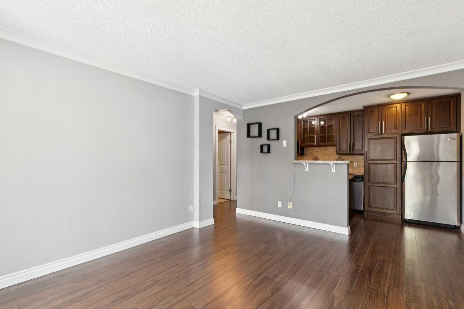 302, 110 24 Avenue SW — photo 3