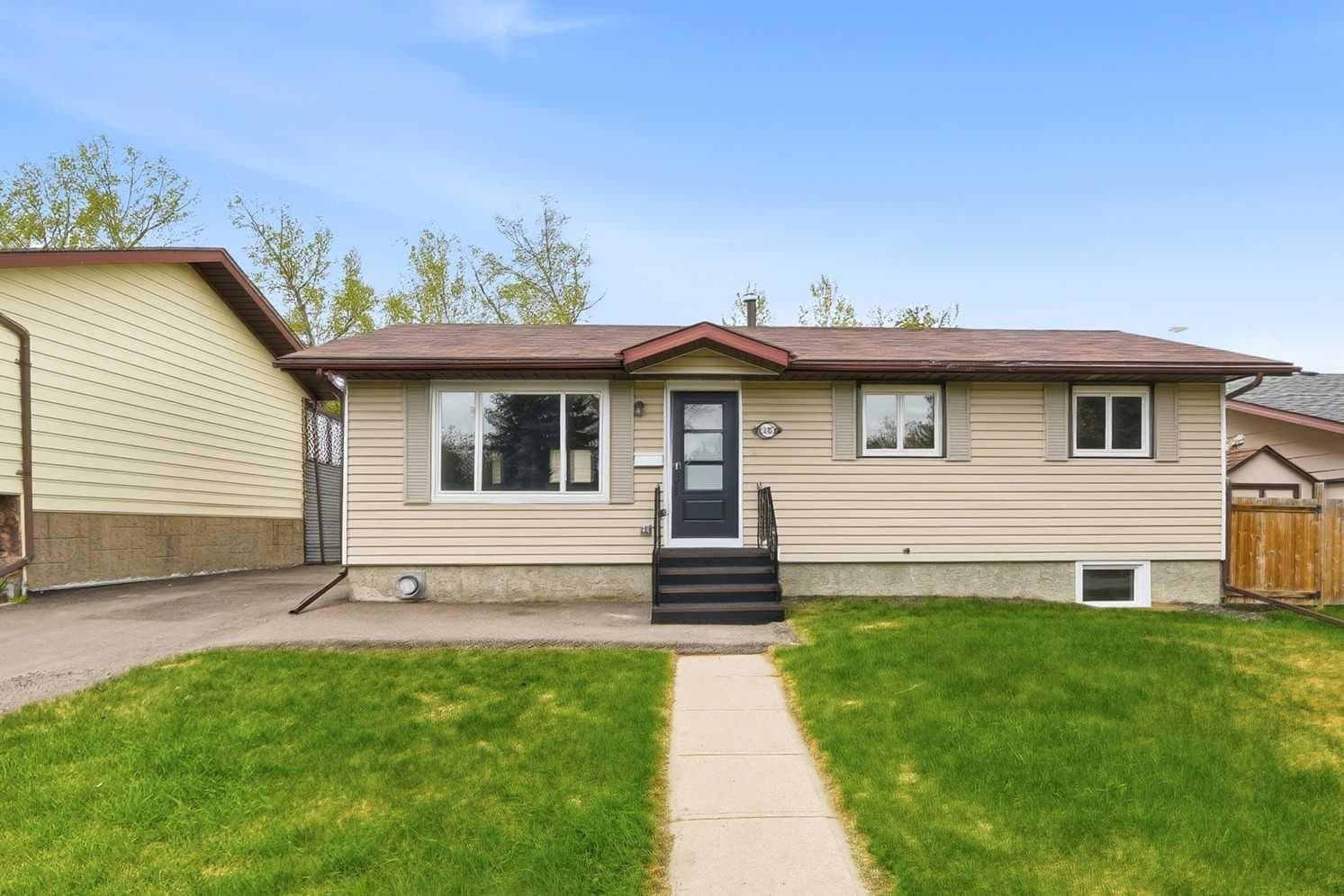105 Cunningham Crescent — photo 1