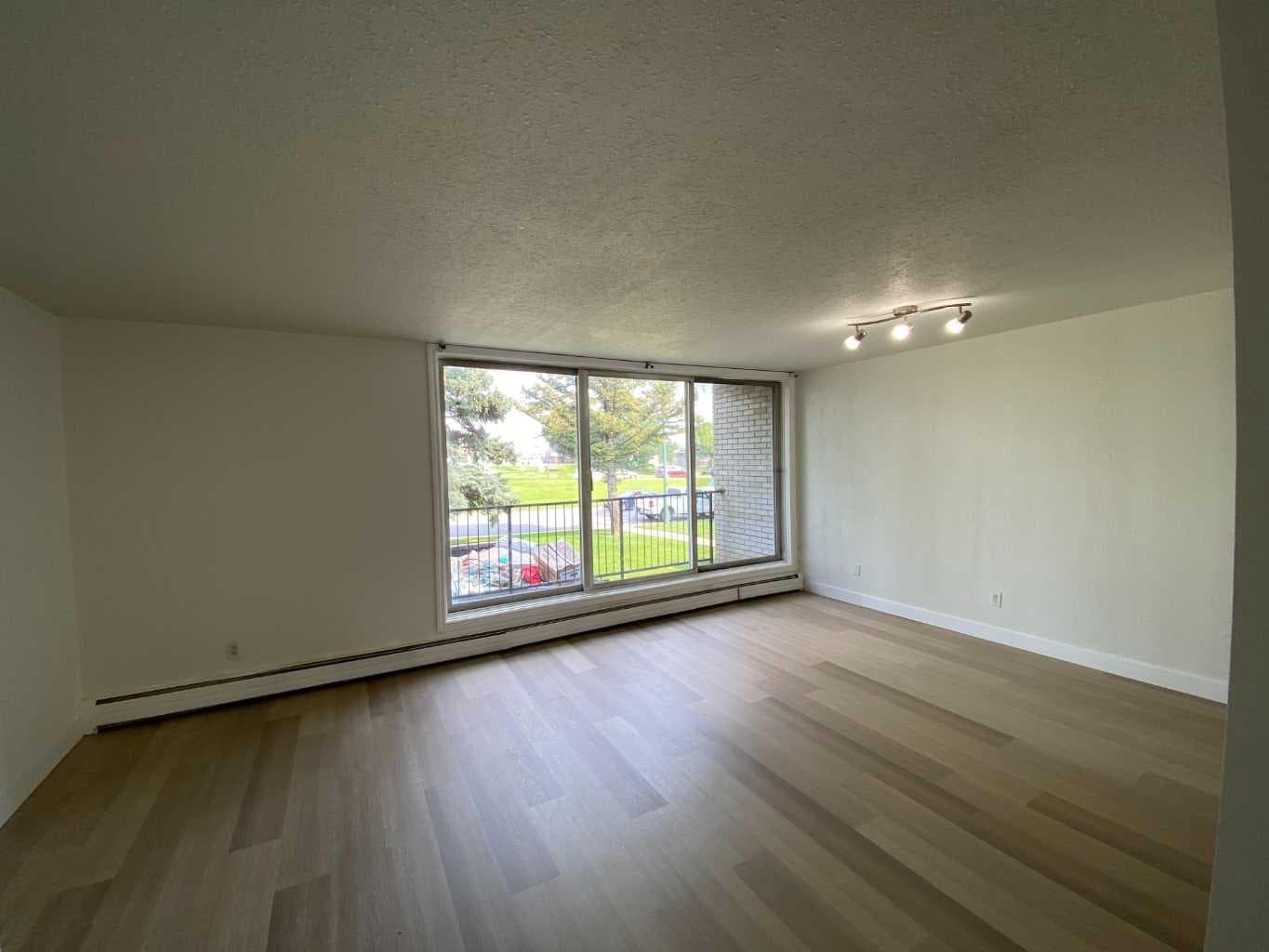 3, 222 Mayor Magrath Drive N — photo 3