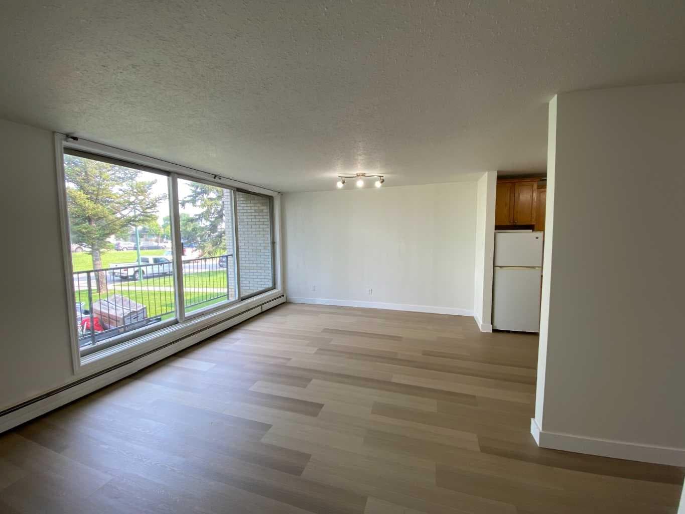 3, 222 Mayor Magrath Drive N — photo 4