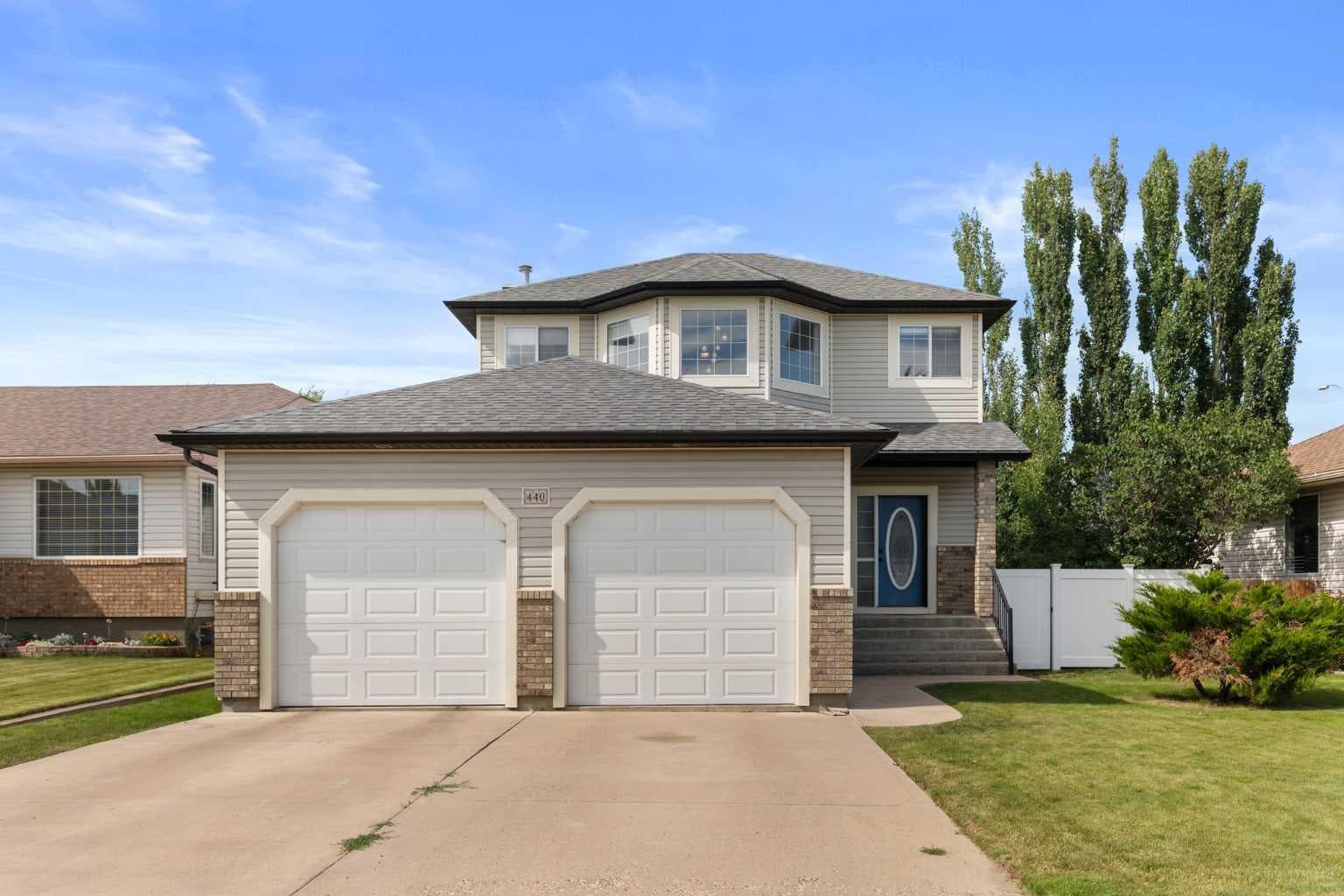 440 Spruce Way SE — photo 1