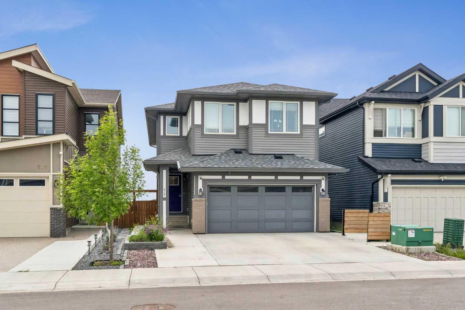 215 Lucas Terrace NW — photo 1