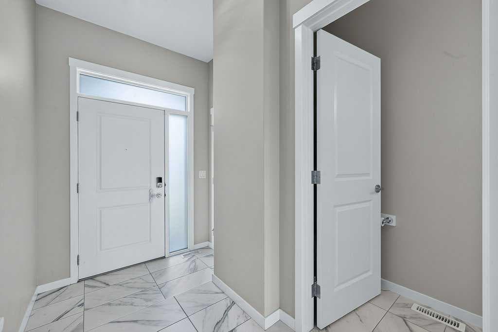556 Belmont Heath SW — photo 5