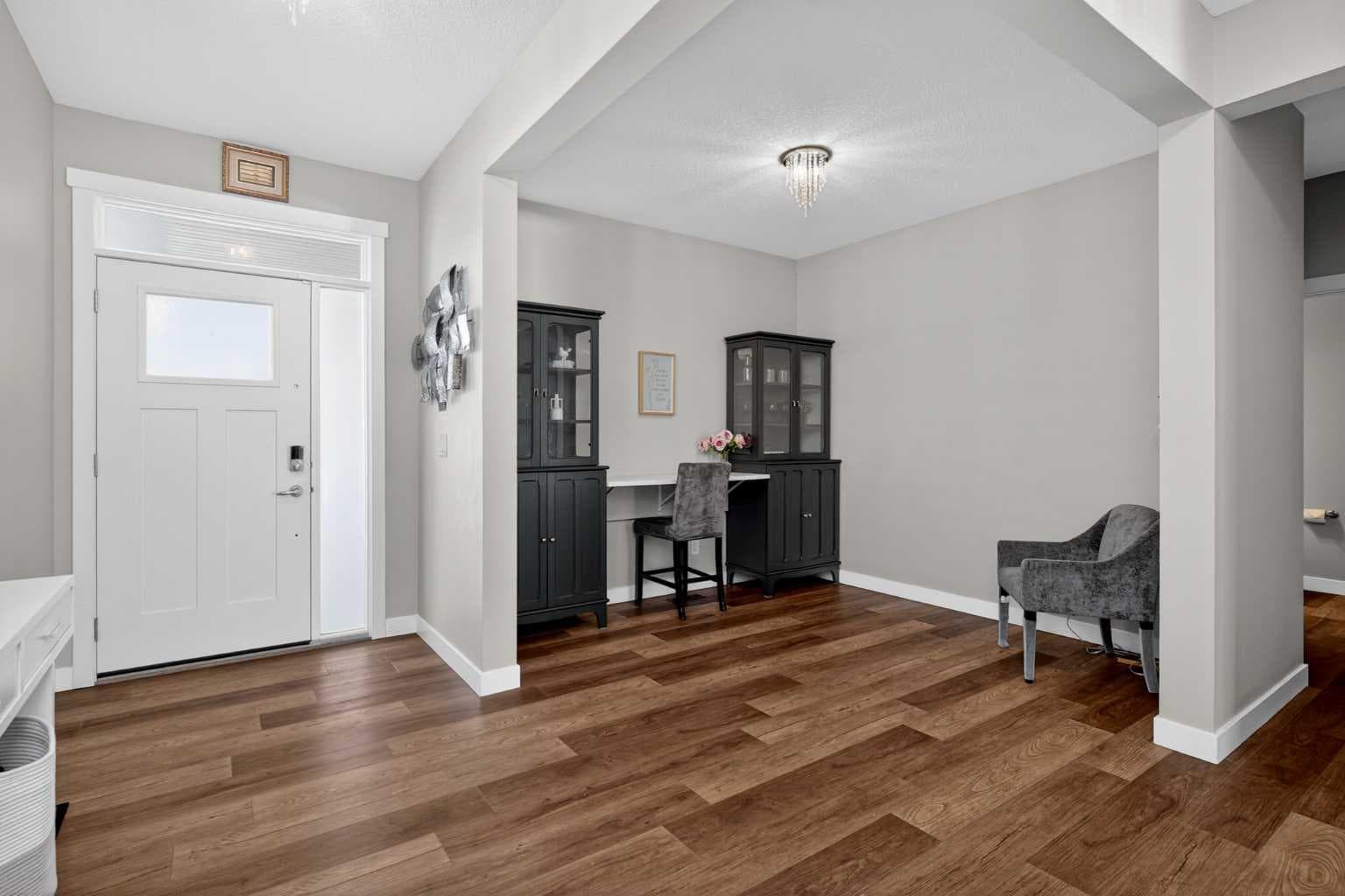 37 Evansfield Manor NW — photo 4