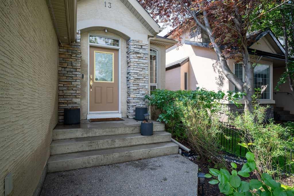13 Cranston Drive SE — photo 4