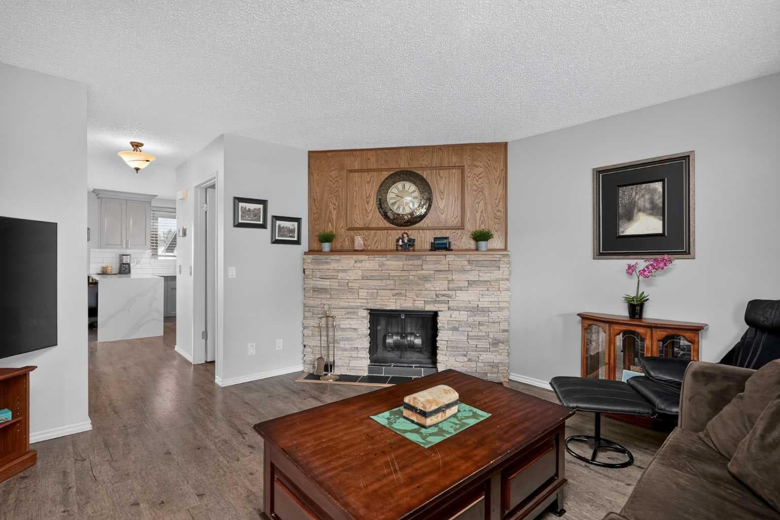 6609 Rundlehorn Drive NE — photo 5