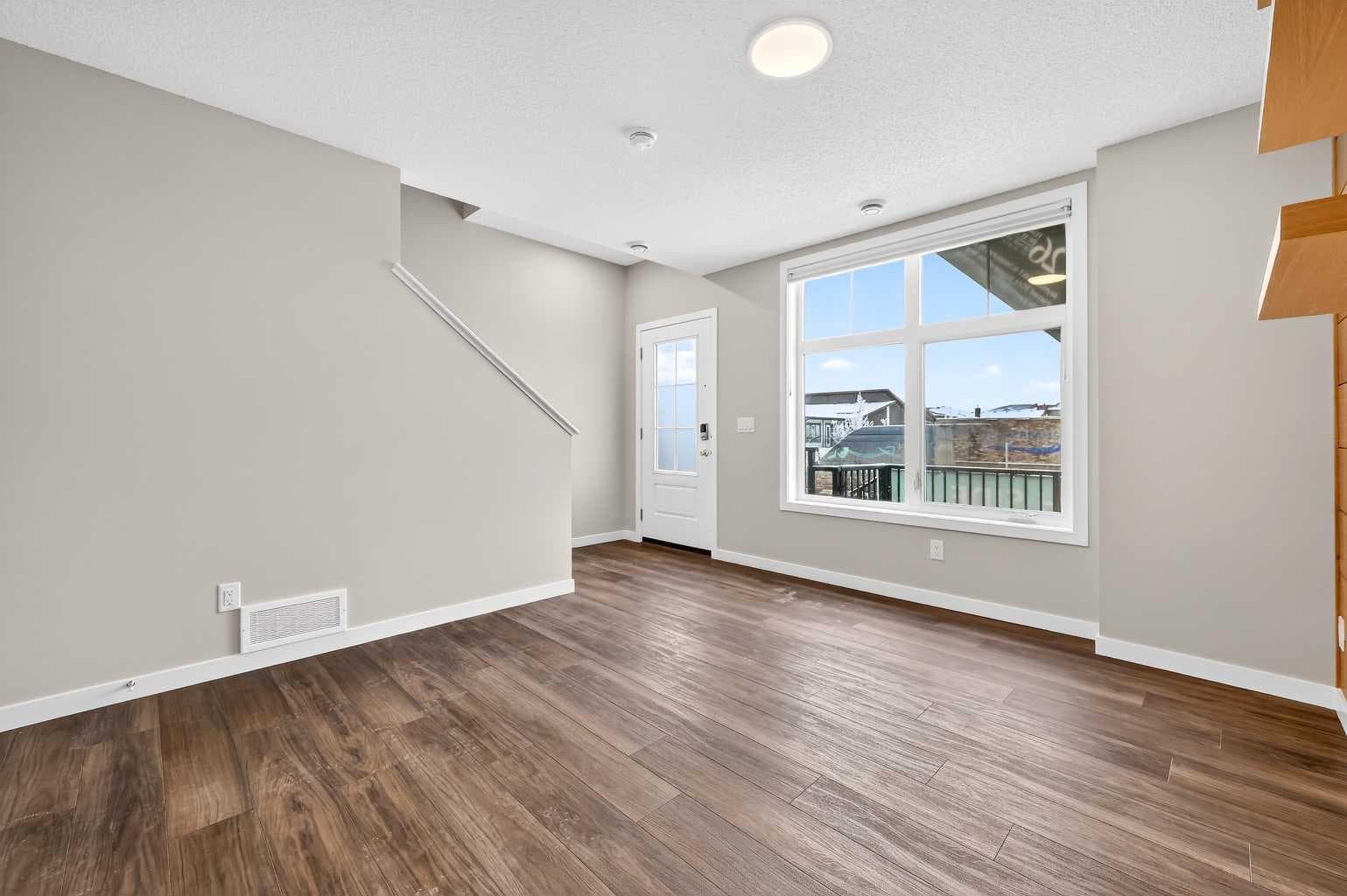 589 Mahogany Road SE — photo 5