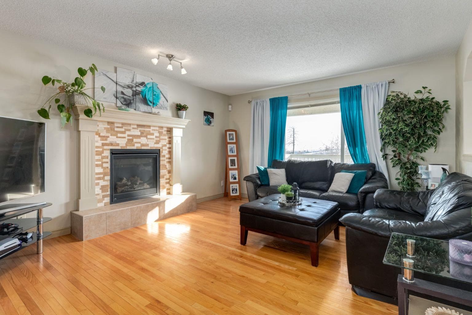 515 Crystal Green Mews — photo 5