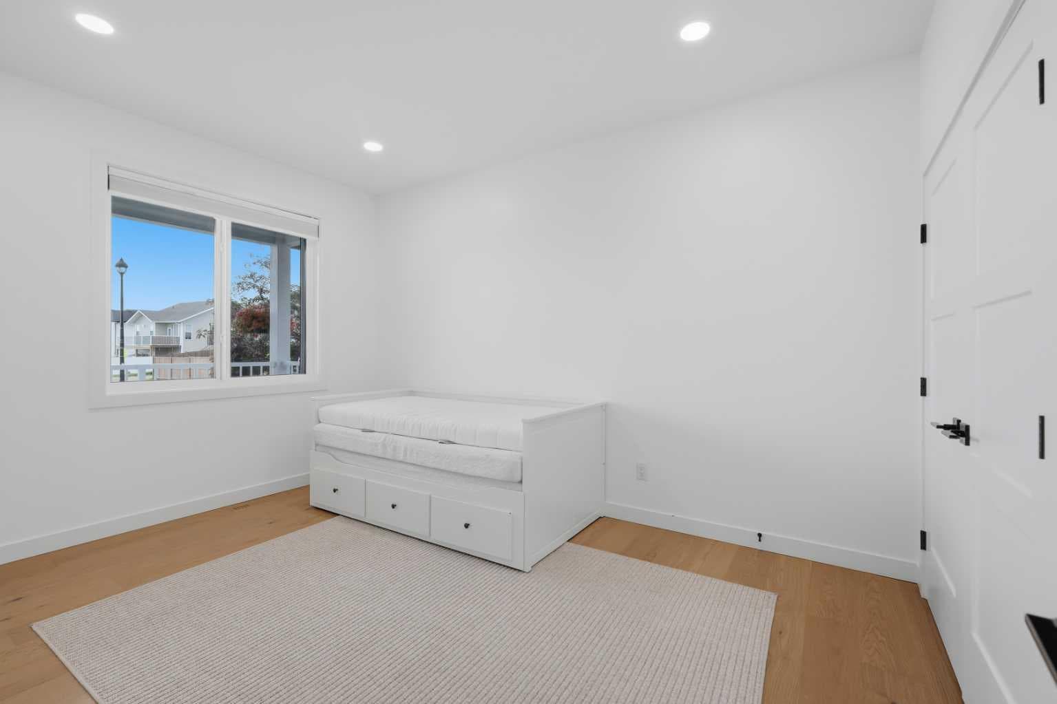 6 Mitchell Crescent — photo 3