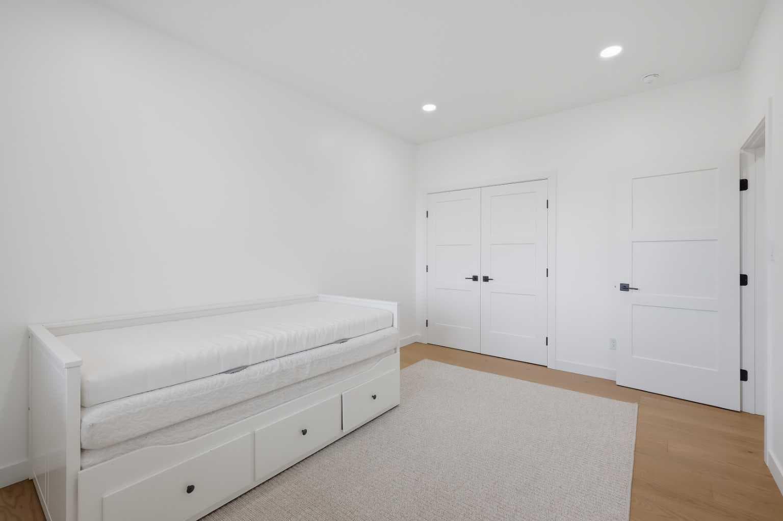 6 Mitchell Crescent — photo 4