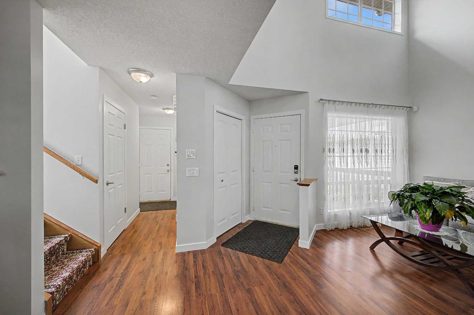 77 Citadel Gardens NW — photo 5