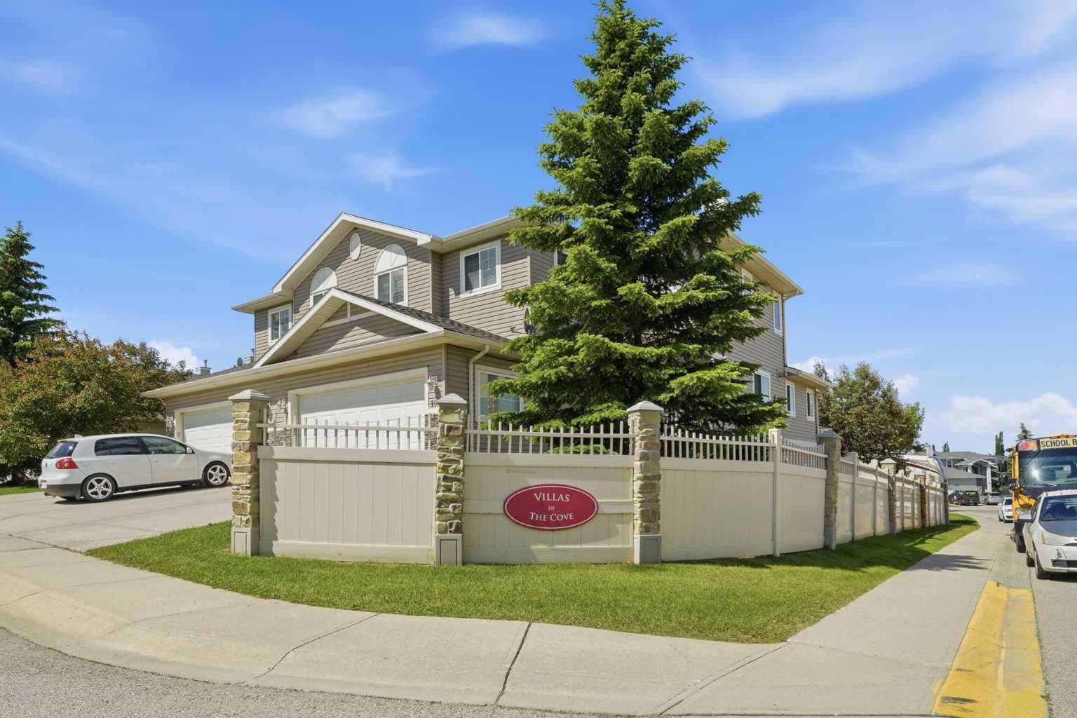 100 Cove Rise — photo 3