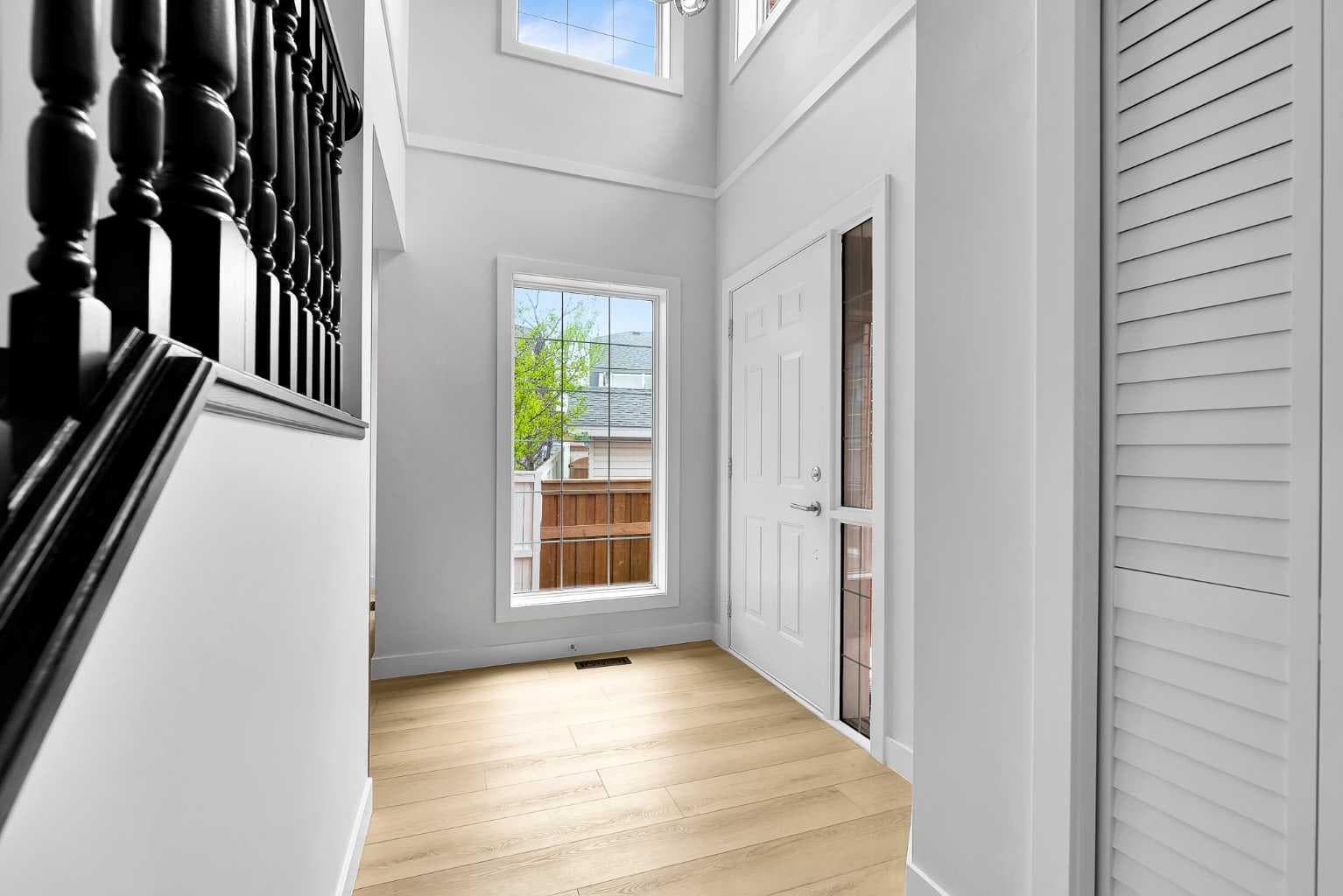 163 Citadel Park NW — photo 4