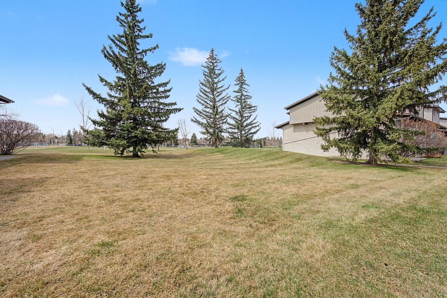 814, 200 Brookpark Drive SW — photo 2
