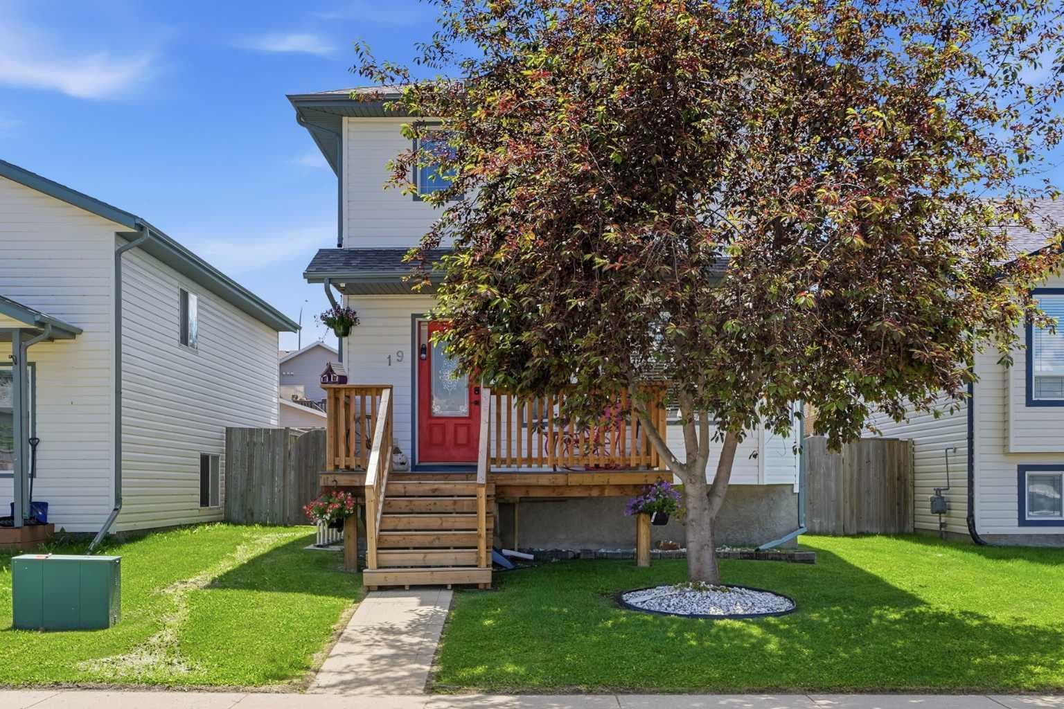 19 Fenwood Close — photo 1