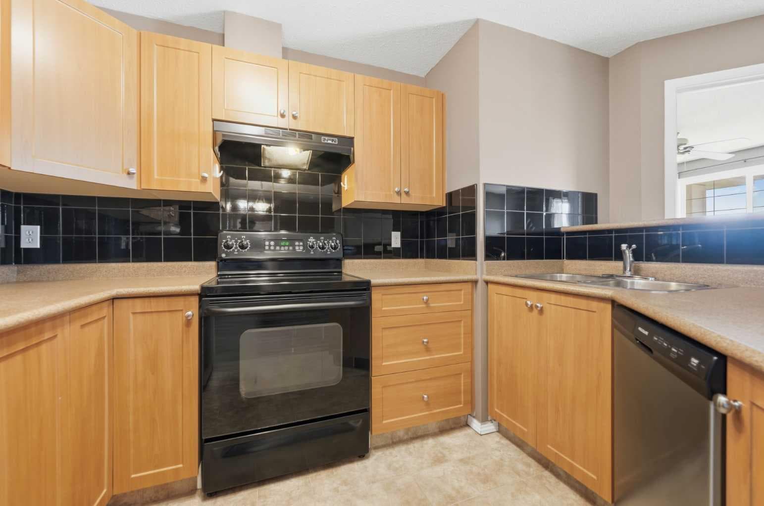 3408, 10 Prestwick Bay SE — photo 5