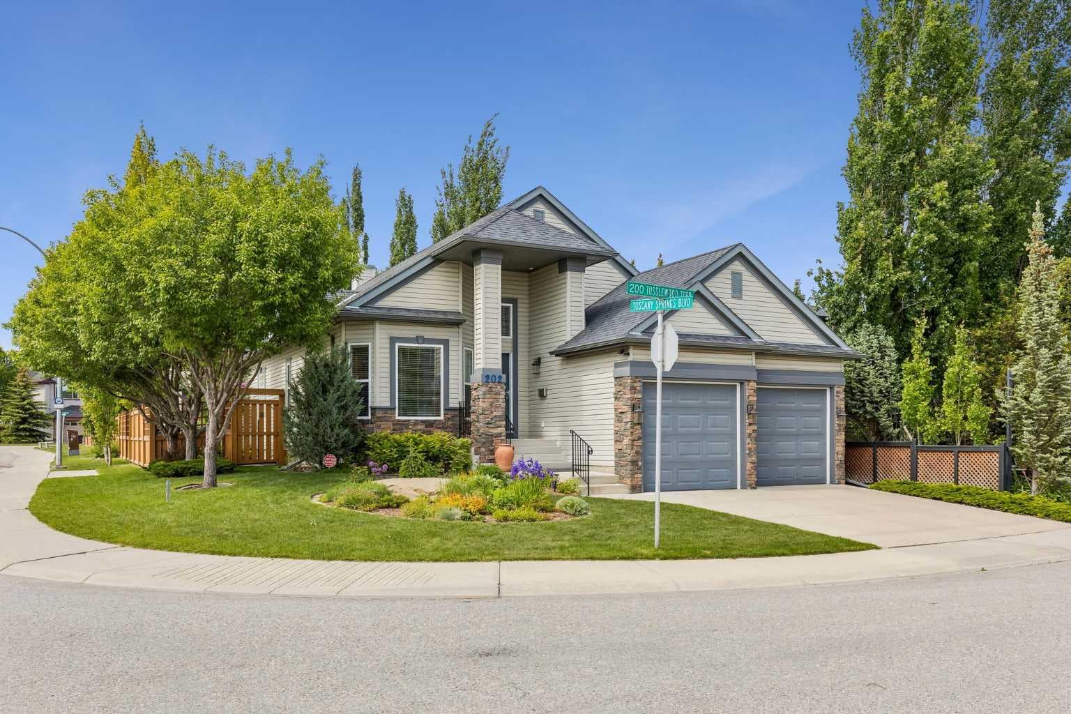 202 Tusslewood Terrace NW — photo 1