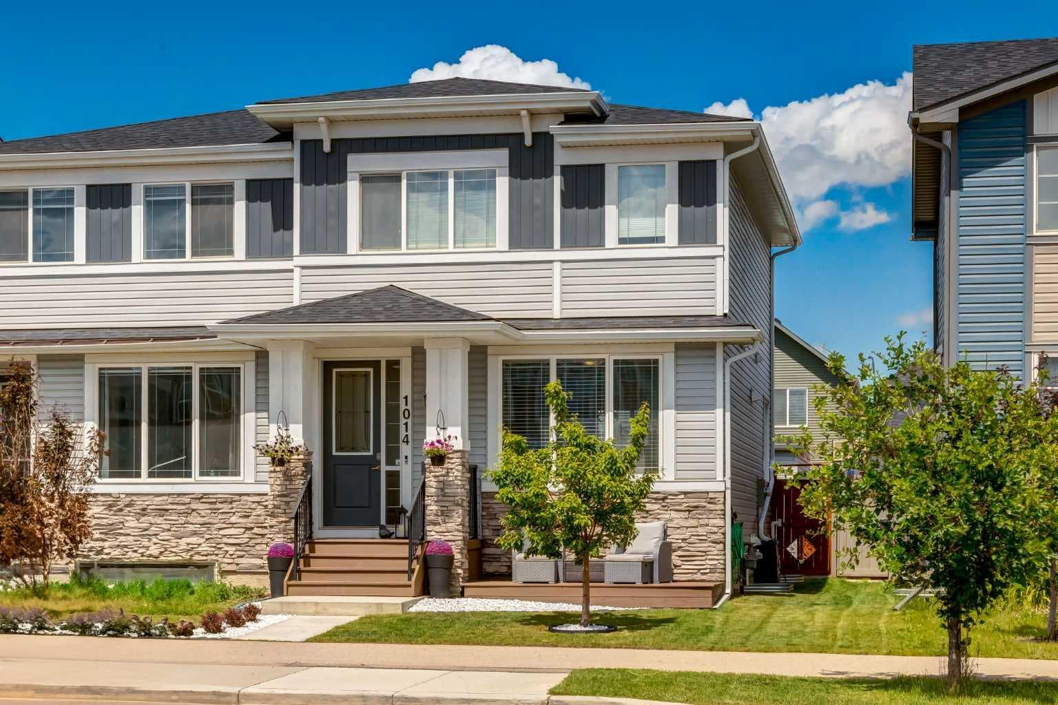 1014 Carrington Boulevard NW — photo 1