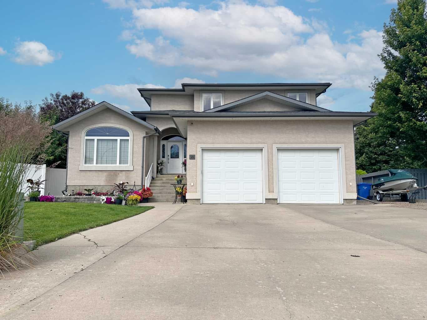 91 Sage Close SE — photo 1