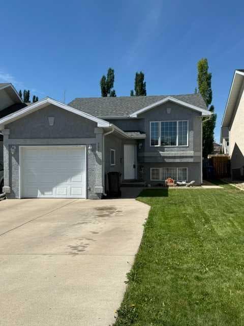 781 Red Crow Boulevard W — photo 2