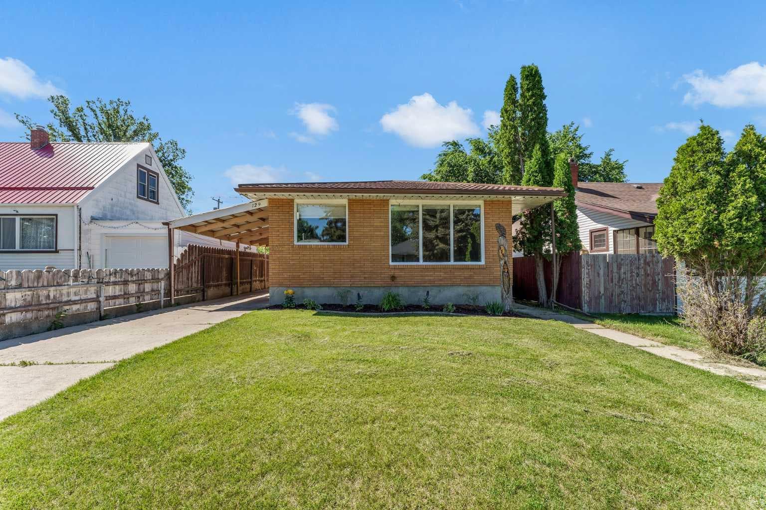 129 7 Street SE — photo 1