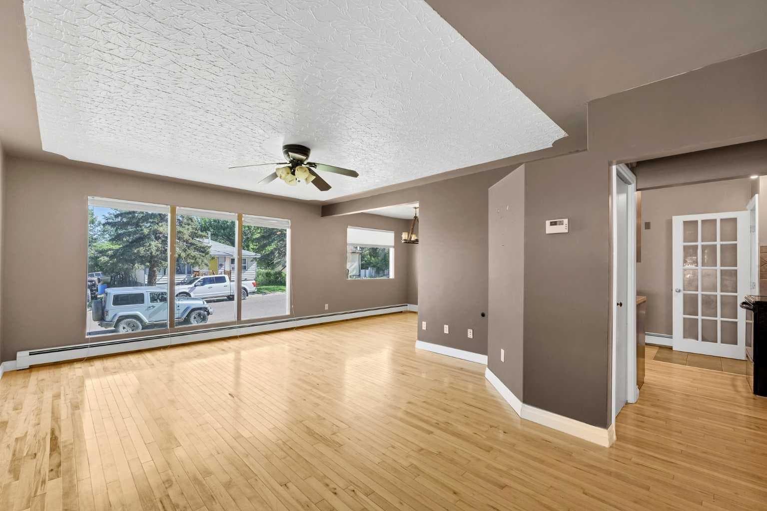 129 7 Street SE — photo 5