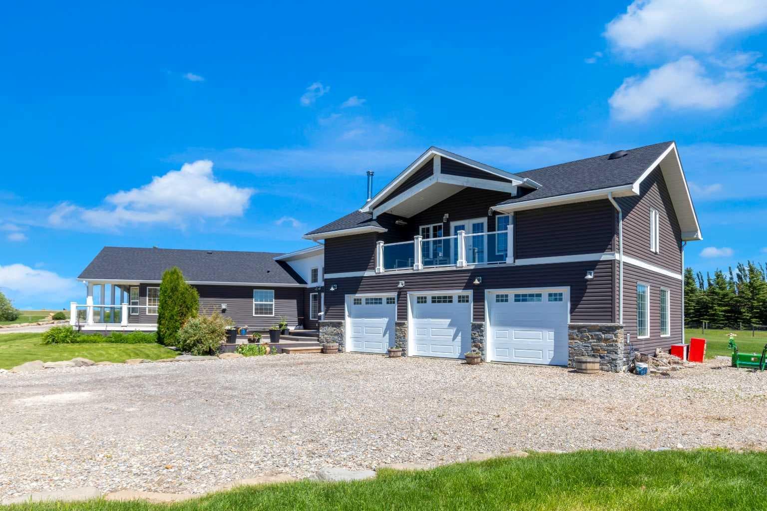 27 Stewart Road SE — photo 1