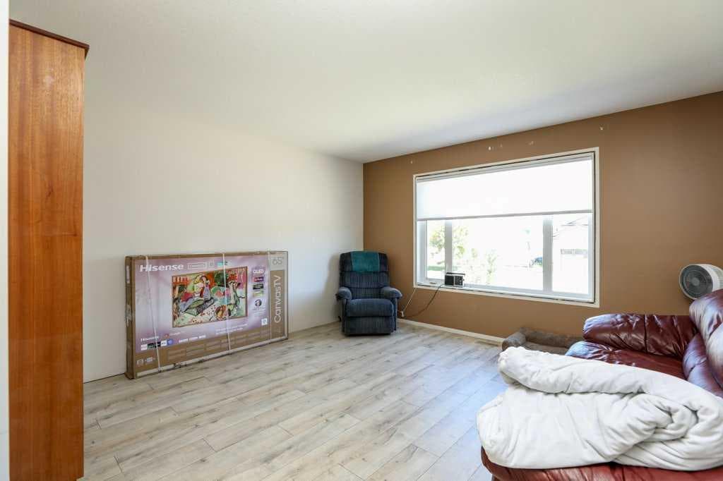 644 Aberdeen Crescent W — photo 5