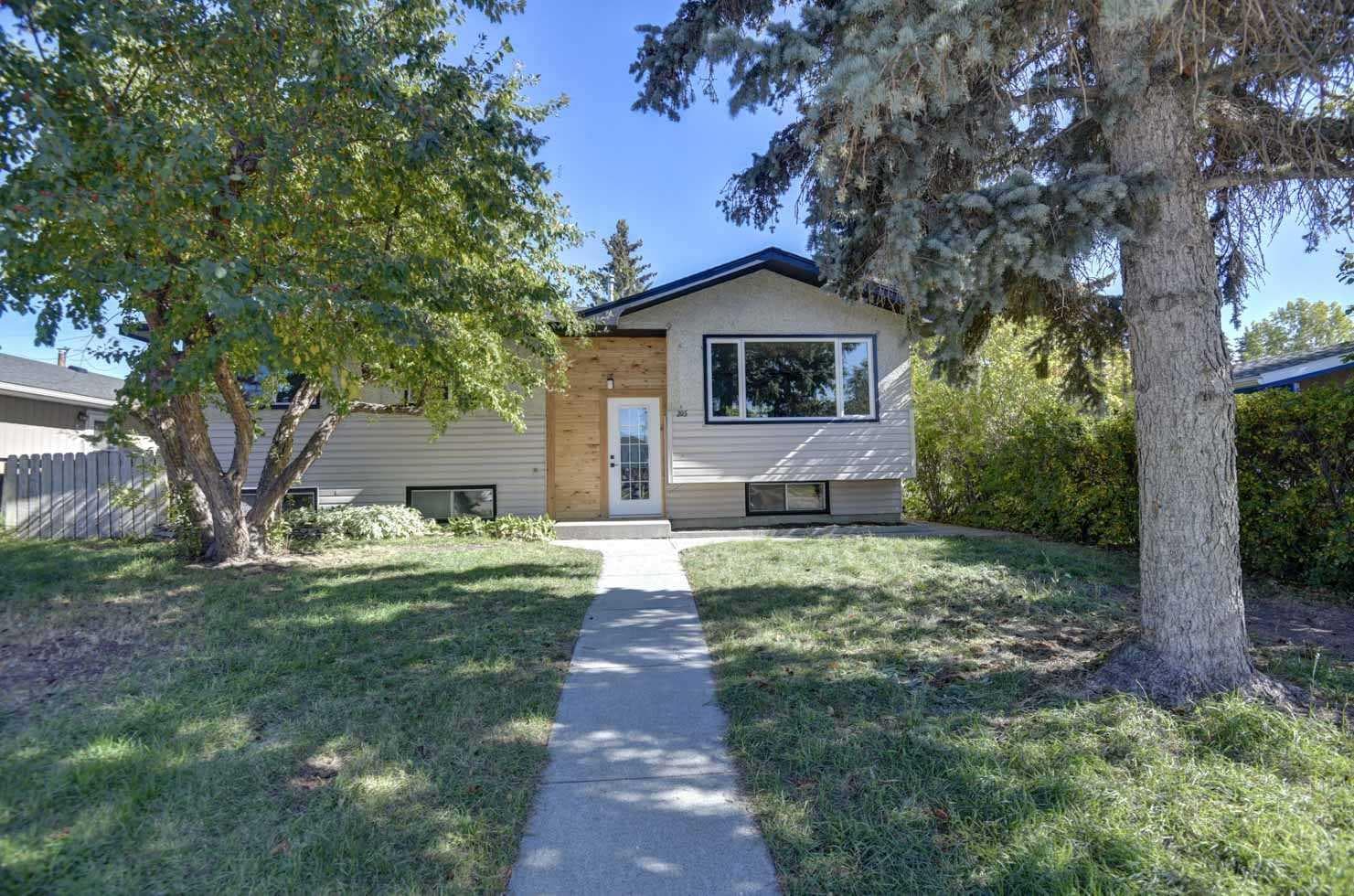 205 Allan Crescent SE — photo 1