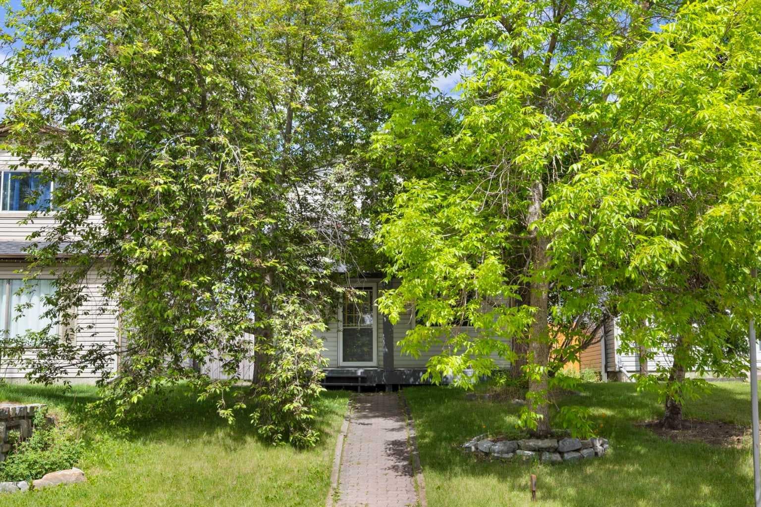 84 Abingdon Crescent NE — photo 2