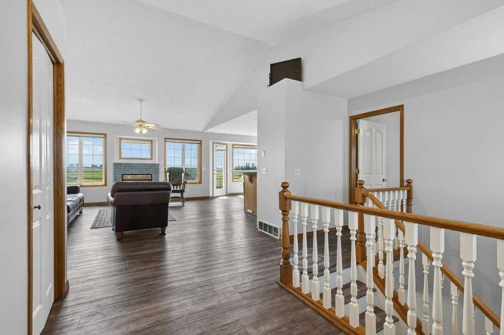 270127 Glenmore Trail — photo 4