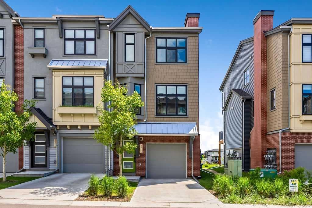 86 Spring Willow Close SW — photo 2