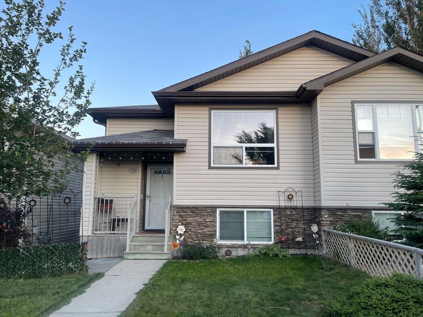 766 Mt Sundance Lane W — photo 1