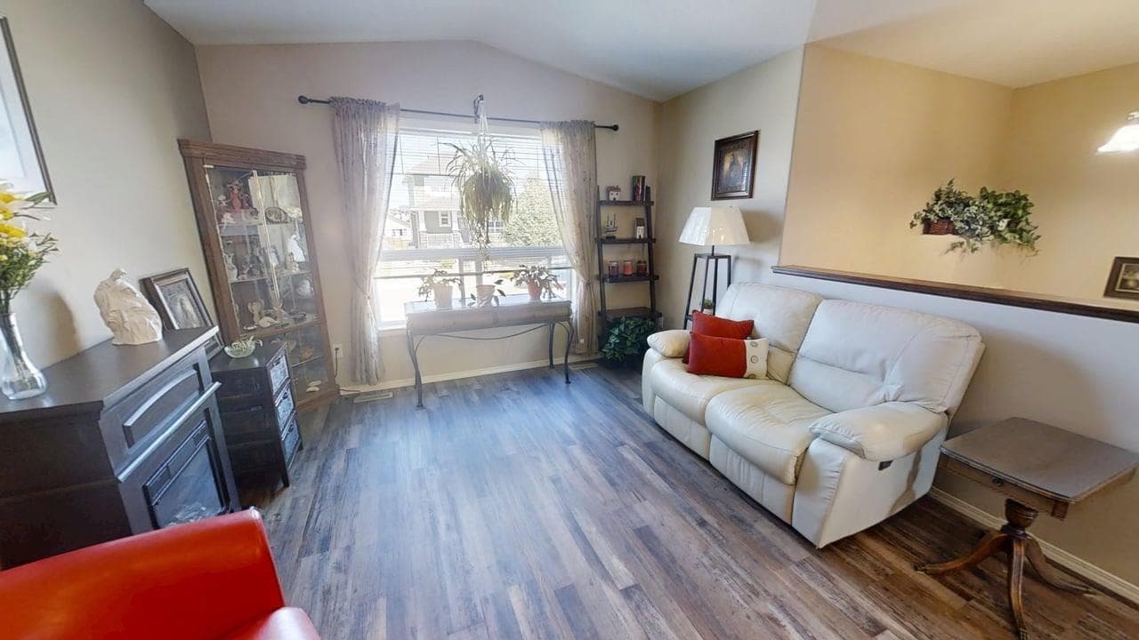 766 Mt Sundance Lane W — photo 3