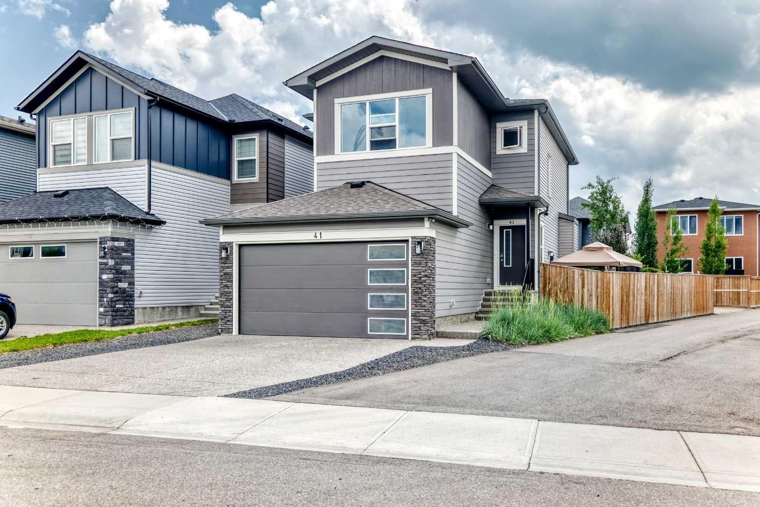 41 Walcrest Way SE — photo 1