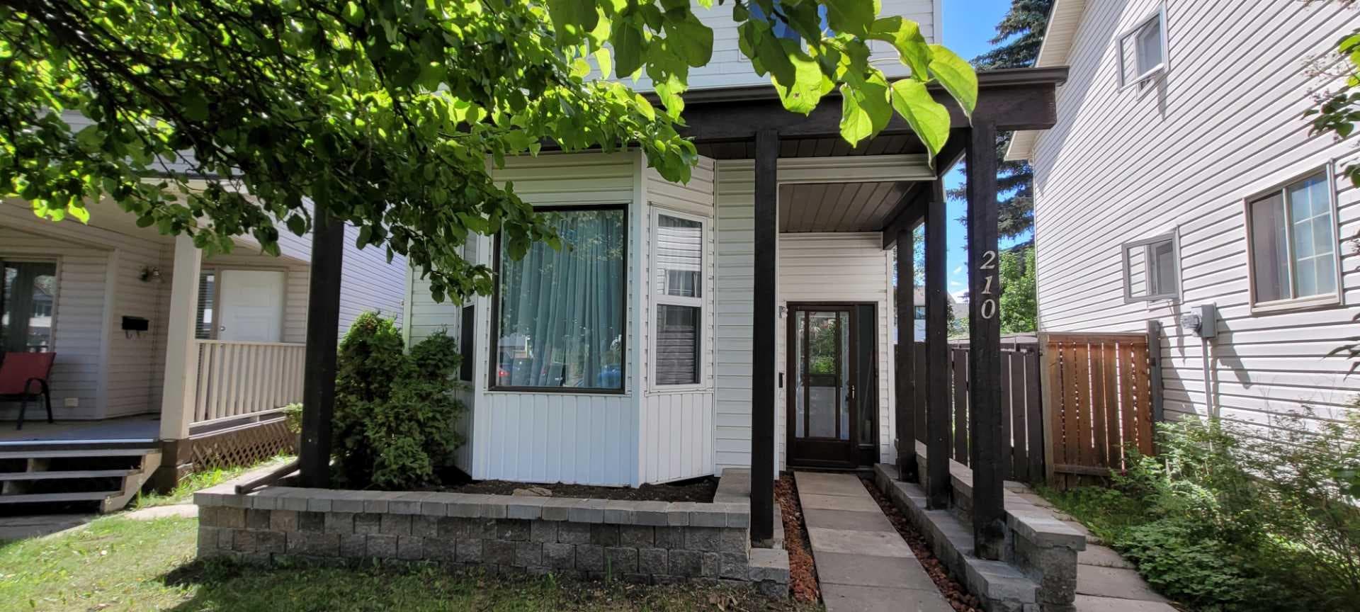 210 Woodmont Court SW — photo 1