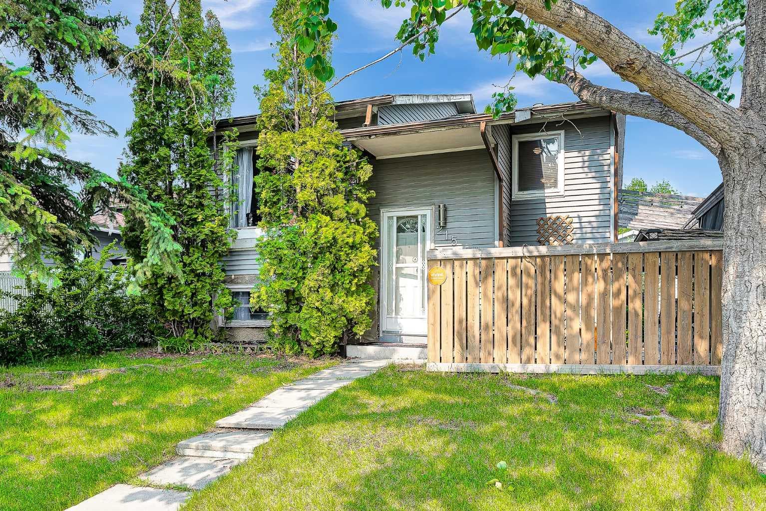 215 ERIN WOODS Drive SE — photo 2
