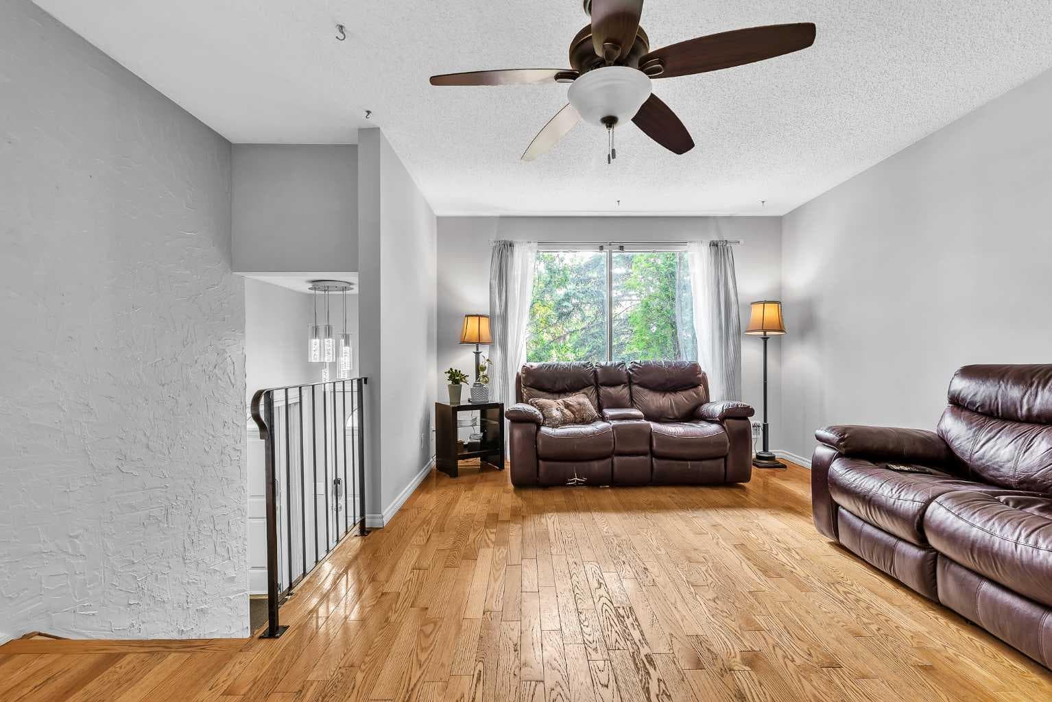 215 ERIN WOODS Drive SE — photo 4