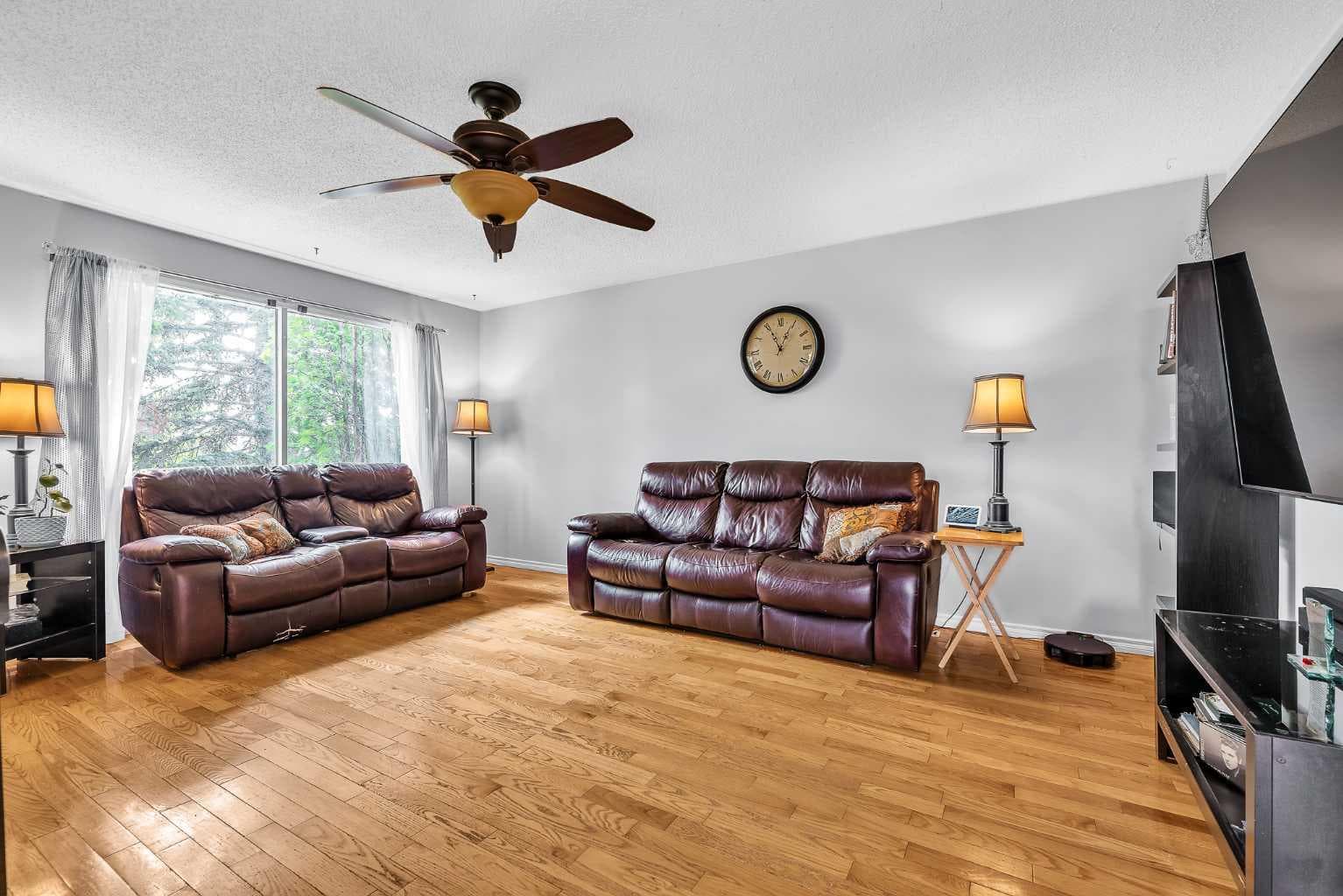 215 ERIN WOODS Drive SE — photo 5