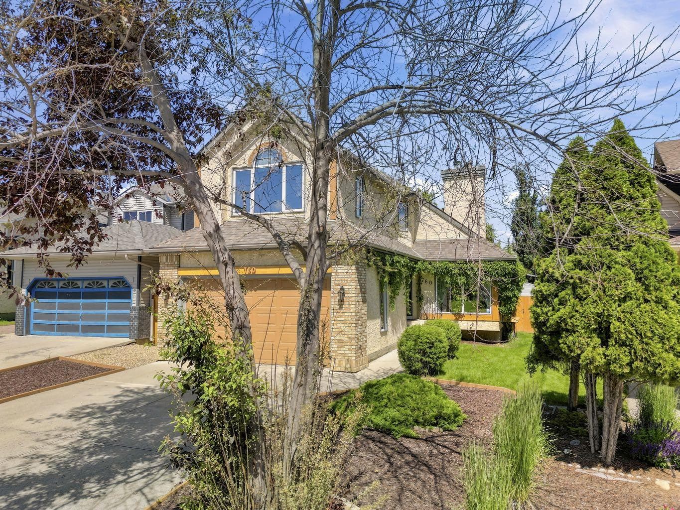 760 Riverbend Drive SE — photo 2