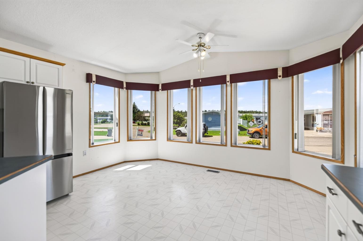 327, 37534 England Way — photo 4