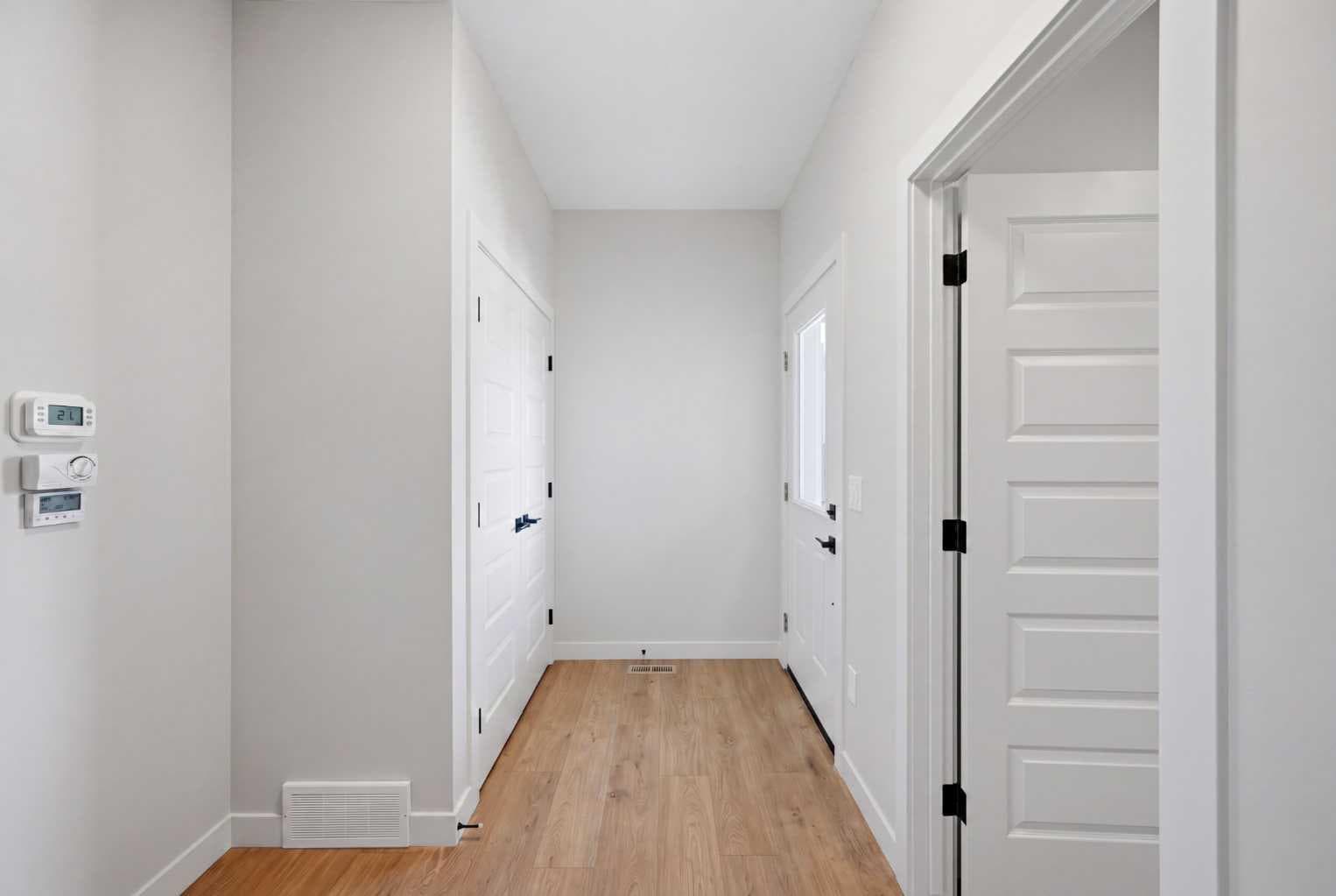 50 Waterford Mews — photo 2