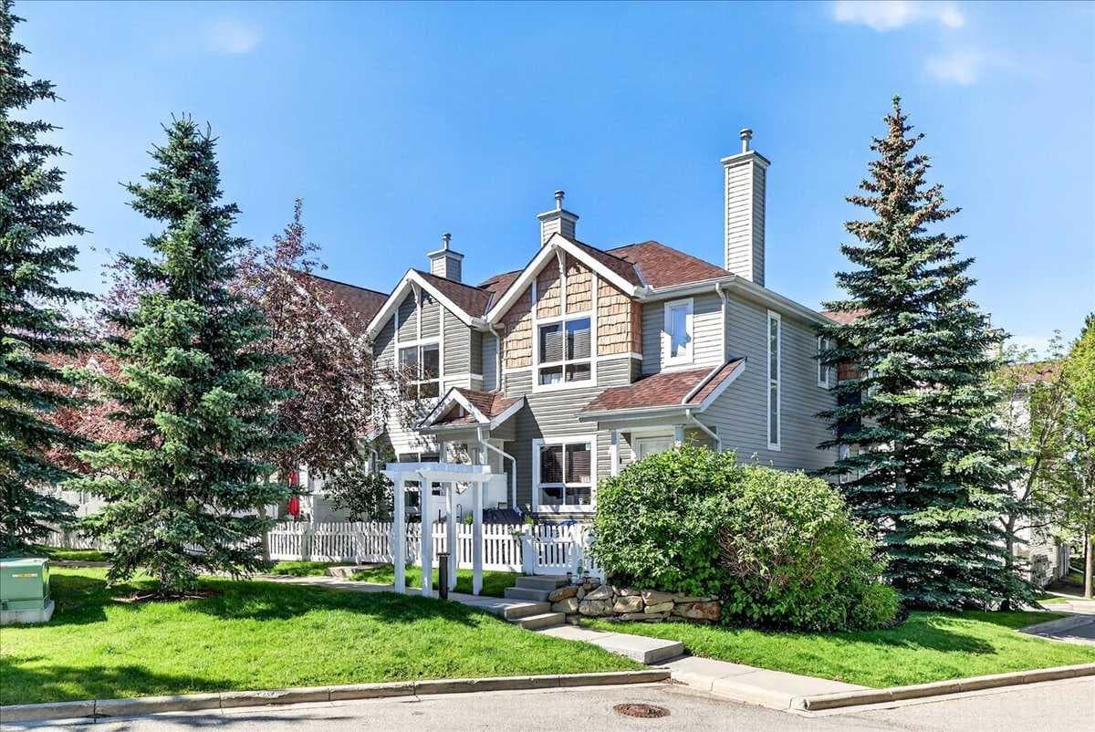 68 Tuscany Court NW — photo 1
