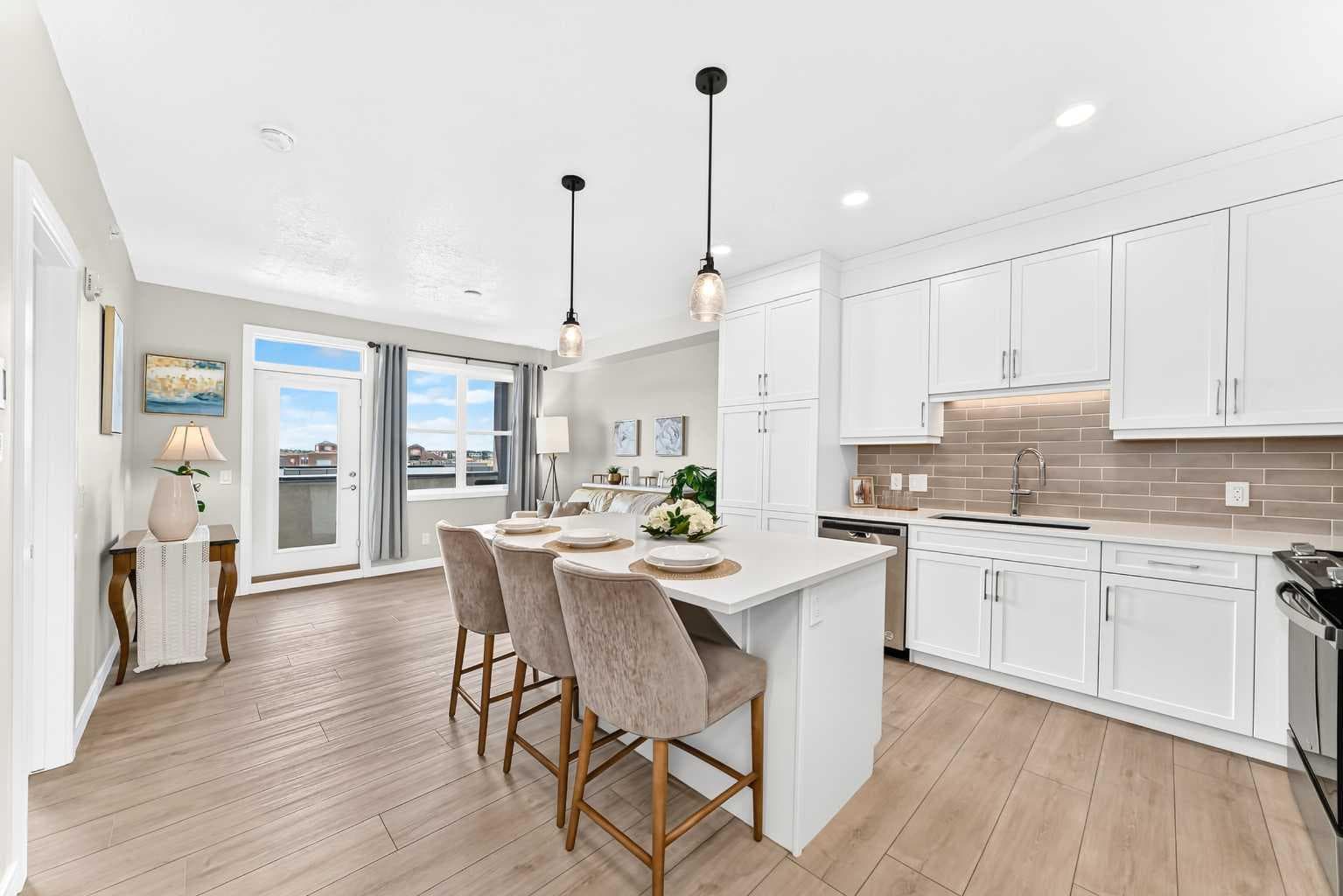 3407, 80 Greenbriar Place NW — photo 3