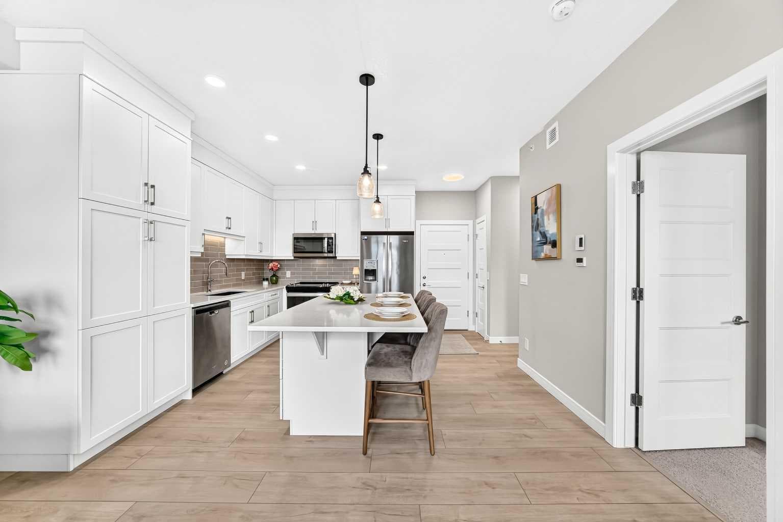 3407, 80 Greenbriar Place NW — photo 4