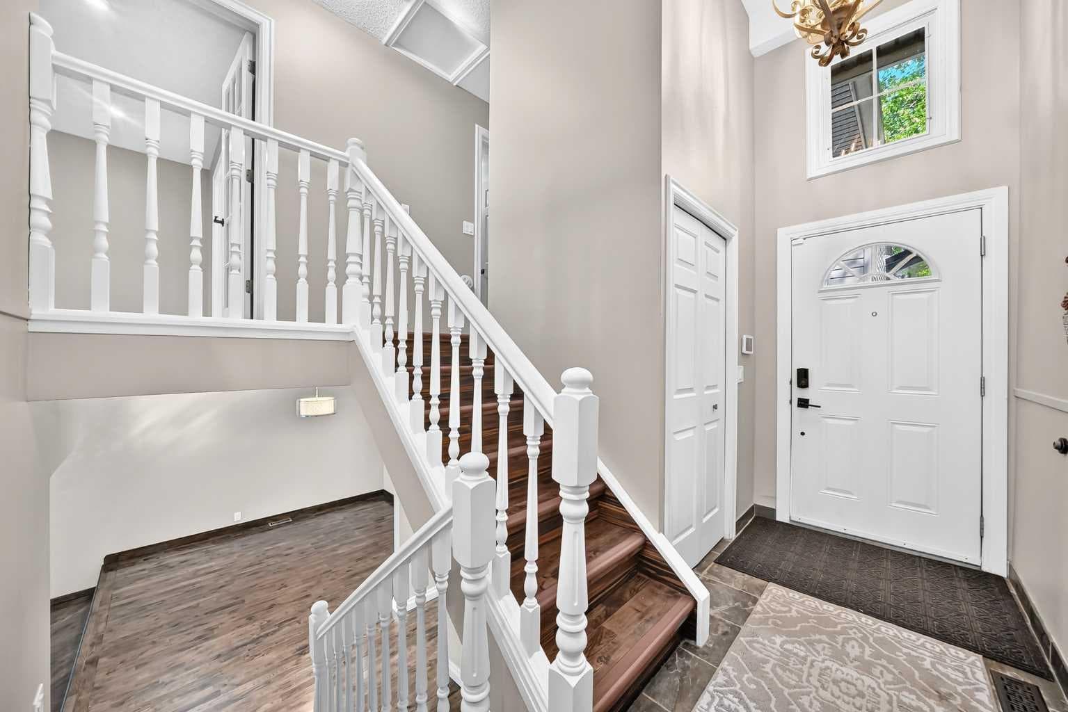 25, 448 Strathcona Drive SW — photo 4