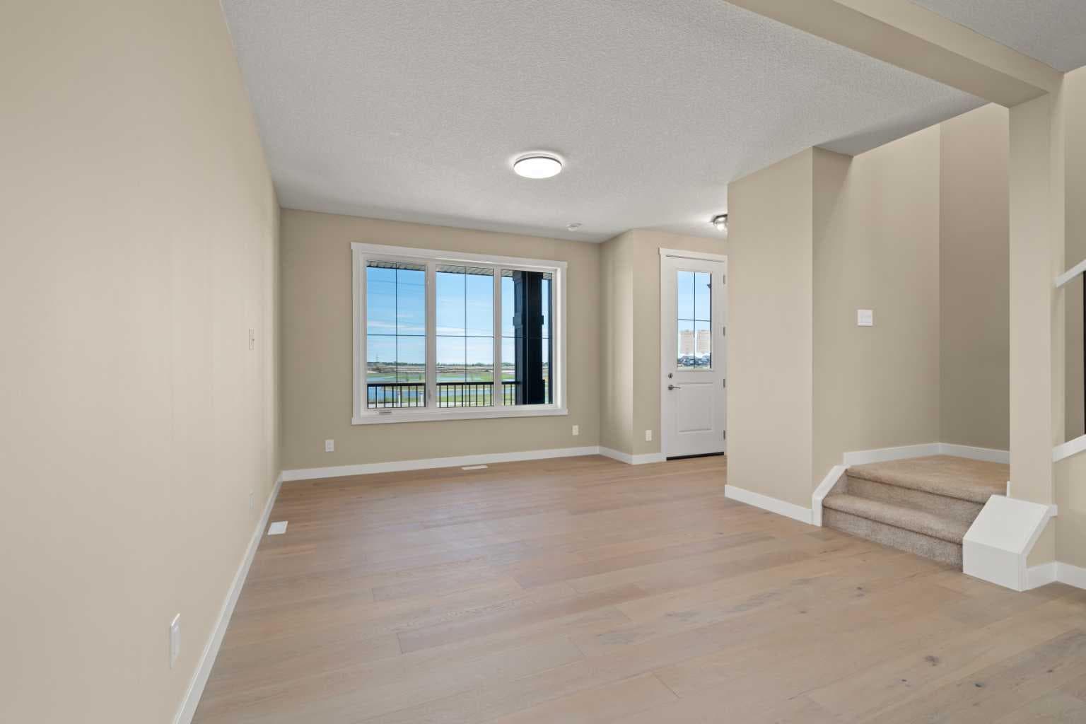 676 Sora Boulevard SE — photo 3